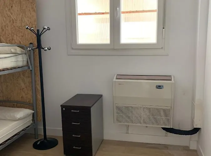 Hostel Bilbao Central Rooms *